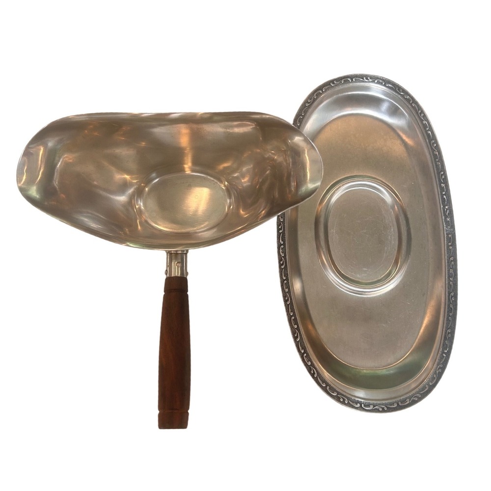 Oneida 18/8 Stainless Steel Gravy Boat with Wood Handle and Underplate Tray Set - Picture 5 of 9